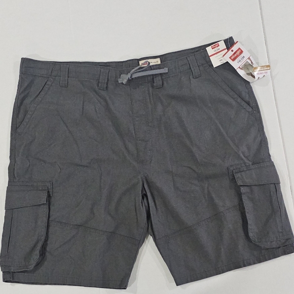 Wrangler Men's XXL Shorts Relaxed Cargo Fit - Picture 1 of 9